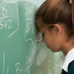 Trẻ học sa sút ngay khi cha mẹ bắt đầu thủ tục ly hôn