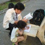 Thầy giáo trong công viên