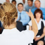 Làm sao mà mình tự tin nói trước đám đông?