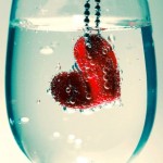 Tình Yêu Là Cốc Nước Trắng