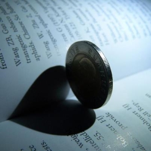 Hai Mặt Đồng Xu