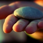 Hòn Đá Có Nặng Không?