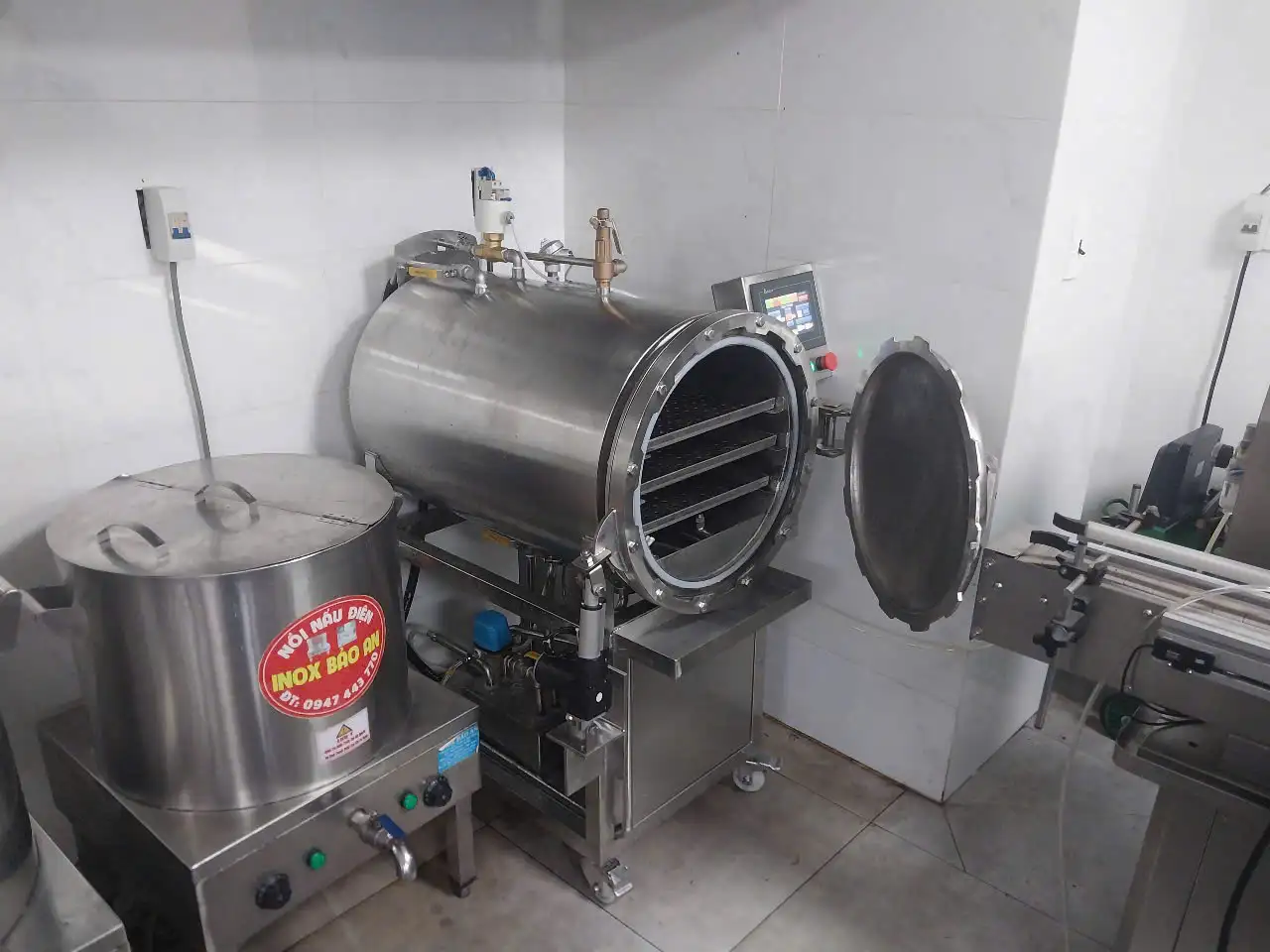Máy hấp tiệt trùng thực phẩm được nhiều xưởng chế biến thực phẩm sử dụng